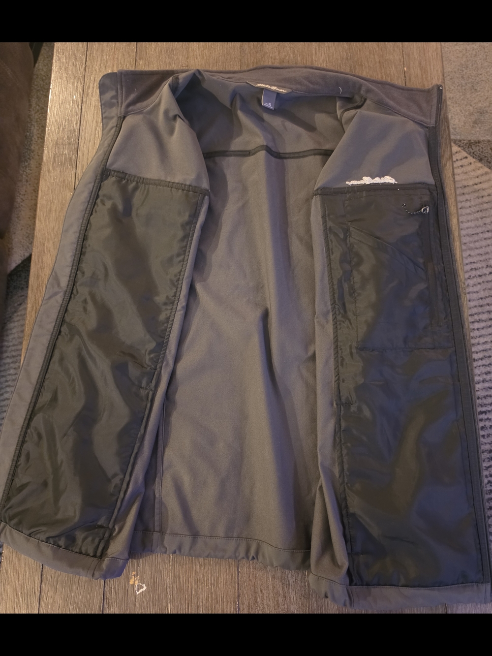 Eddie Bauer Men's Gray Quilted Utility Vest - Picture 5 of 7